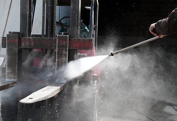 Best Roof Power Washing Services  in Quinnipiac University, CT