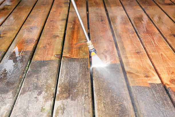 Why Choose Our Certified Pressure Washing Experts for Your Project Needs in Quinnipiac University, CT?